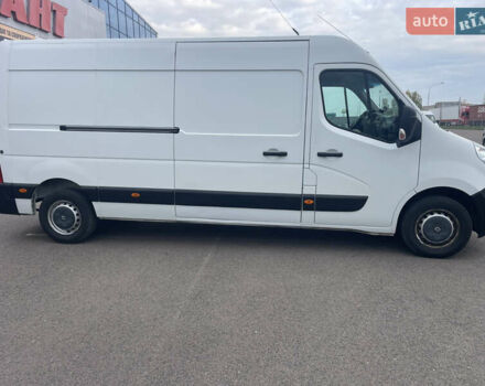 Белый Рено Мастер, объемом двигателя 2.3 л и пробегом 416 тыс. км за 14500 $, фото 3 на Automoto.ua