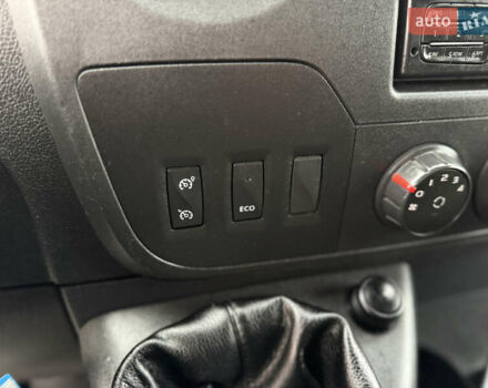 Білий Рено Мастєр, об'ємом двигуна 2.3 л та пробігом 238 тис. км за 11500 $, фото 13 на Automoto.ua