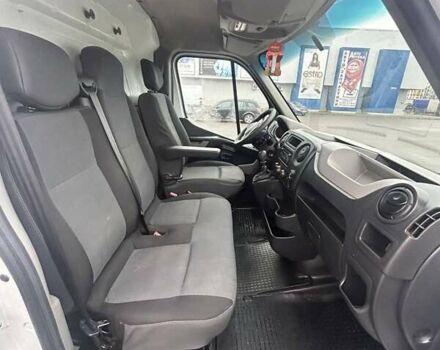 Белый Рено Мастер, объемом двигателя 2.3 л и пробегом 290 тыс. км за 13000 $, фото 6 на Automoto.ua
