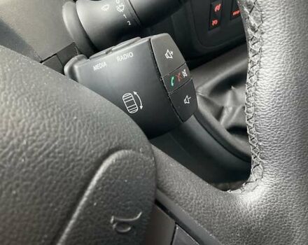 Белый Рено Мастер, объемом двигателя 2.3 л и пробегом 289 тыс. км за 12300 $, фото 9 на Automoto.ua