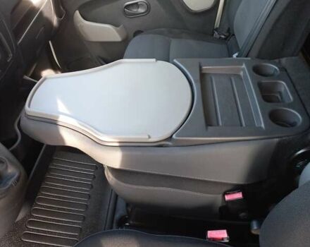 Белый Рено Мастер, объемом двигателя 2.3 л и пробегом 305 тыс. км за 14500 $, фото 11 на Automoto.ua