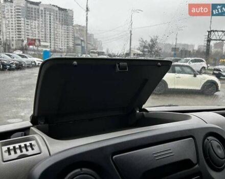 Белый Рено Мастер, объемом двигателя 2.3 л и пробегом 387 тыс. км за 13990 $, фото 21 на Automoto.ua