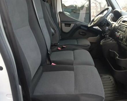 Белый Рено Мастер, объемом двигателя 2.3 л и пробегом 305 тыс. км за 14000 $, фото 15 на Automoto.ua