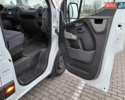 Белый Рено Мастер, объемом двигателя 2.3 л и пробегом 256 тыс. км за 12900 $, фото 14 на Automoto.ua
