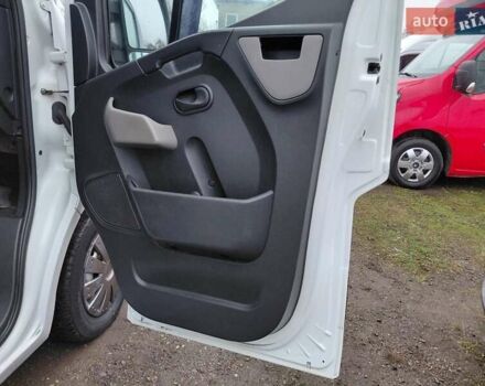 Білий Рено Мастєр, об'ємом двигуна 2.3 л та пробігом 345 тис. км за 12900 $, фото 34 на Automoto.ua