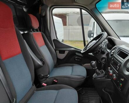 Белый Рено Мастер, объемом двигателя 2.3 л и пробегом 252 тыс. км за 12900 $, фото 17 на Automoto.ua