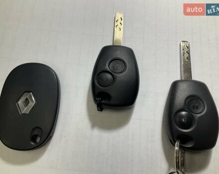 Белый Рено Мастер, объемом двигателя 2.3 л и пробегом 289 тыс. км за 12300 $, фото 17 на Automoto.ua