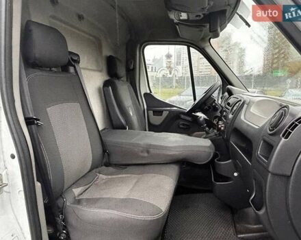 Белый Рено Мастер, объемом двигателя 2.3 л и пробегом 387 тыс. км за 13990 $, фото 12 на Automoto.ua