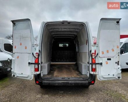 Белый Рено Мастер, объемом двигателя 2.3 л и пробегом 252 тыс. км за 12900 $, фото 10 на Automoto.ua