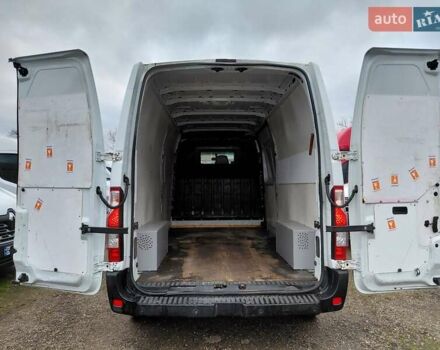 Белый Рено Мастер, объемом двигателя 2.3 л и пробегом 252 тыс. км за 12900 $, фото 9 на Automoto.ua