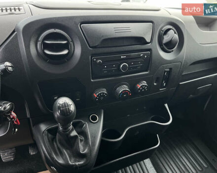 Белый Рено Мастер, объемом двигателя 2.3 л и пробегом 270 тыс. км за 14900 $, фото 21 на Automoto.ua