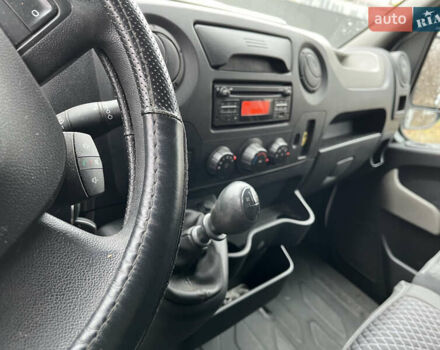 Белый Рено Мастер, объемом двигателя 2.3 л и пробегом 218 тыс. км за 14500 $, фото 16 на Automoto.ua