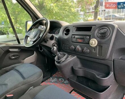 Белый Рено Мастер, объемом двигателя 2.3 л и пробегом 454 тыс. км за 10900 $, фото 19 на Automoto.ua