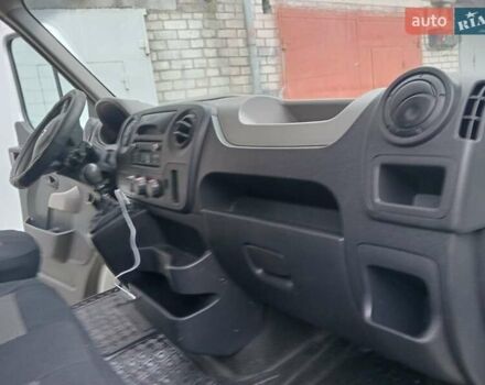 Білий Рено Мастєр, об'ємом двигуна 2.3 л та пробігом 280 тис. км за 13900 $, фото 9 на Automoto.ua