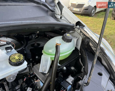 Белый Рено Мастер, объемом двигателя 2.3 л и пробегом 250 тыс. км за 15800 $, фото 22 на Automoto.ua