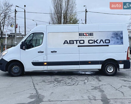 Белый Рено Мастер, объемом двигателя 2.3 л и пробегом 378 тыс. км за 13700 $, фото 12 на Automoto.ua