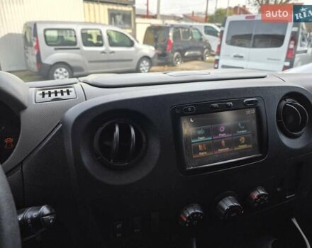 Білий Рено Мастєр, об'ємом двигуна 2.3 л та пробігом 190 тис. км за 18600 $, фото 29 на Automoto.ua