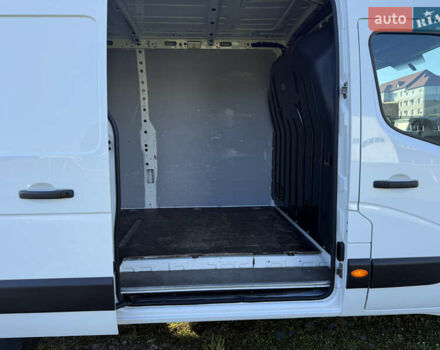 Білий Рено Мастєр, об'ємом двигуна 0 л та пробігом 217 тис. км за 19700 $, фото 30 на Automoto.ua