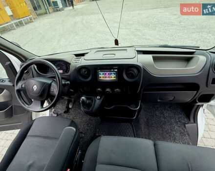 Белый Рено Мастер, объемом двигателя 2.3 л и пробегом 273 тыс. км за 14000 $, фото 8 на Automoto.ua