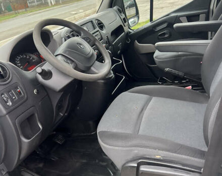 Белый Рено Мастер, объемом двигателя 2.3 л и пробегом 126 тыс. км за 17000 $, фото 5 на Automoto.ua