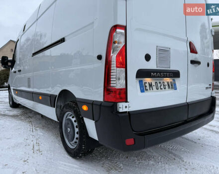 Белый Рено Мастер, объемом двигателя 2.3 л и пробегом 280 тыс. км за 17500 $, фото 9 на Automoto.ua