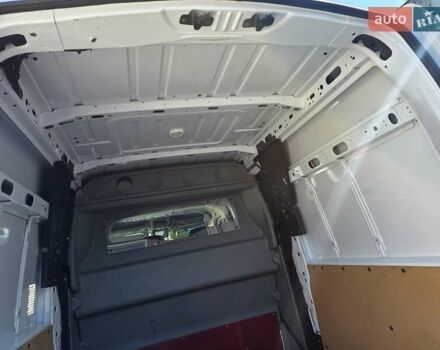 Білий Рено Мастєр, об'ємом двигуна 2.3 л та пробігом 190 тис. км за 18600 $, фото 15 на Automoto.ua