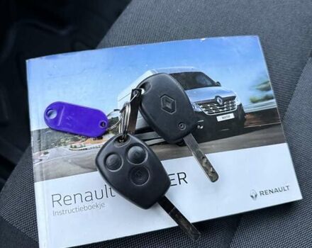 Белый Рено Мастер, объемом двигателя 2.3 л и пробегом 290 тыс. км за 17799 $, фото 44 на Automoto.ua