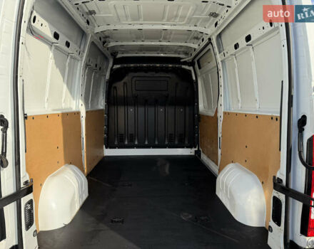 Белый Рено Мастер, объемом двигателя 2.3 л и пробегом 250 тыс. км за 15800 $, фото 12 на Automoto.ua