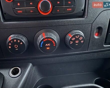 Белый Рено Мастер, объемом двигателя 2.3 л и пробегом 290 тыс. км за 17799 $, фото 25 на Automoto.ua