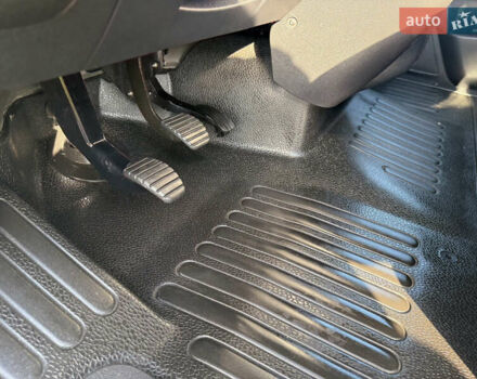 Білий Рено Мастєр, об'ємом двигуна 0 л та пробігом 217 тис. км за 19700 $, фото 36 на Automoto.ua