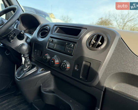 Белый Рено Мастер, объемом двигателя 2.3 л и пробегом 250 тыс. км за 15800 $, фото 17 на Automoto.ua