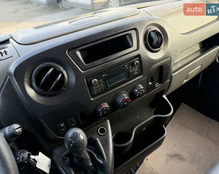 Белый Рено Мастер, объемом двигателя 2.3 л и пробегом 250 тыс. км за 15800 $, фото 25 на Automoto.ua