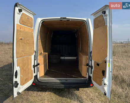 Білий Рено Мастєр, об'ємом двигуна 2.3 л та пробігом 247 тис. км за 17600 $, фото 7 на Automoto.ua