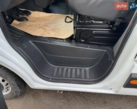 Білий Рено Мастєр, об'ємом двигуна 2.3 л та пробігом 187 тис. км за 16900 $, фото 22 на Automoto.ua