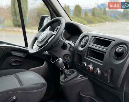 Білий Рено Мастєр, об'ємом двигуна 2.3 л та пробігом 250 тис. км за 14900 $, фото 18 на Automoto.ua