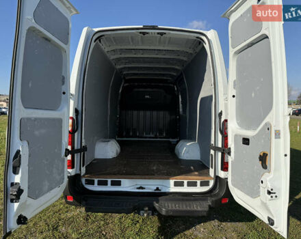 Білий Рено Мастєр, об'ємом двигуна 0 л та пробігом 217 тис. км за 19700 $, фото 28 на Automoto.ua