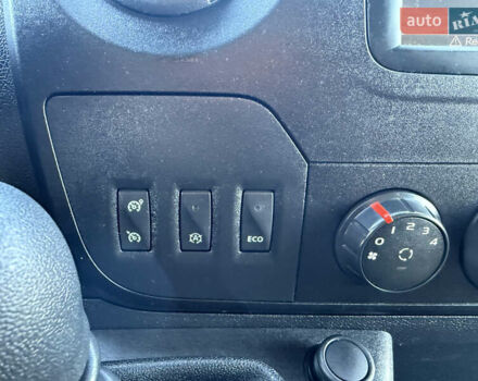 Білий Рено Мастєр, об'ємом двигуна 0 л та пробігом 217 тис. км за 19700 $, фото 46 на Automoto.ua