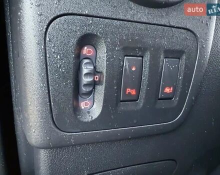 Белый Рено Мастер, объемом двигателя 2.3 л и пробегом 290 тыс. км за 17799 $, фото 27 на Automoto.ua