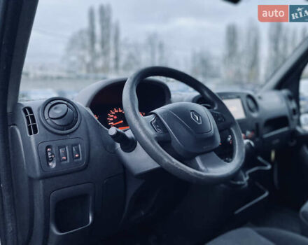 Белый Рено Мастер, объемом двигателя 2.3 л и пробегом 378 тыс. км за 13700 $, фото 18 на Automoto.ua
