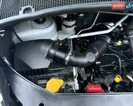 Белый Рено Мастер, объемом двигателя 2.3 л и пробегом 280 тыс. км за 17500 $, фото 92 на Automoto.ua