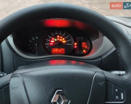 Білий Рено Мастєр, об'ємом двигуна 2.3 л та пробігом 212 тис. км за 14350 $, фото 23 на Automoto.ua