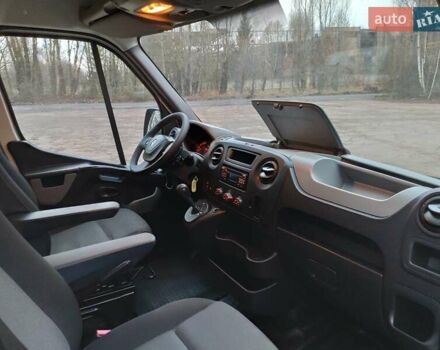 Білий Рено Мастєр, об'ємом двигуна 2.3 л та пробігом 212 тис. км за 14350 $, фото 19 на Automoto.ua