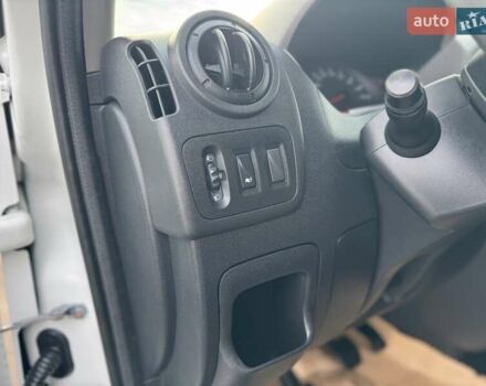Білий Рено Мастєр, об'ємом двигуна 2.3 л та пробігом 187 тис. км за 16900 $, фото 23 на Automoto.ua