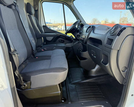 Білий Рено Мастєр, об'ємом двигуна 0 л та пробігом 217 тис. км за 19700 $, фото 54 на Automoto.ua