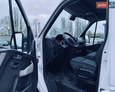 Белый Рено Мастер, объемом двигателя 2.3 л и пробегом 378 тыс. км за 13700 $, фото 15 на Automoto.ua