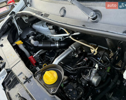 Белый Рено Мастер, объемом двигателя 2.3 л и пробегом 250 тыс. км за 15800 $, фото 23 на Automoto.ua