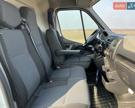 Білий Рено Мастєр, об'ємом двигуна 2.3 л та пробігом 247 тис. км за 17600 $, фото 9 на Automoto.ua