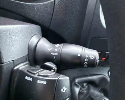 Белый Рено Мастер, объемом двигателя 2.3 л и пробегом 290 тыс. км за 17799 $, фото 32 на Automoto.ua