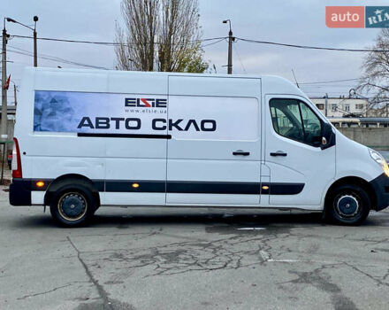 Белый Рено Мастер, объемом двигателя 2.3 л и пробегом 378 тыс. км за 13700 $, фото 4 на Automoto.ua