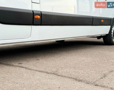 Белый Рено Мастер, объемом двигателя 2.3 л и пробегом 204 тыс. км за 23500 $, фото 23 на Automoto.ua